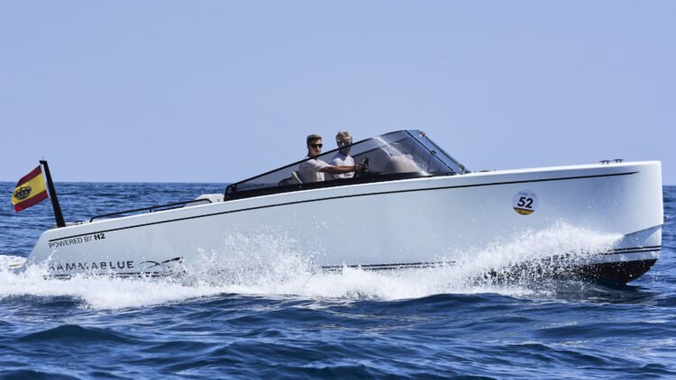 Green Hysland hydrogen reaches the sea: first recreational boat refuelling in Mallorca