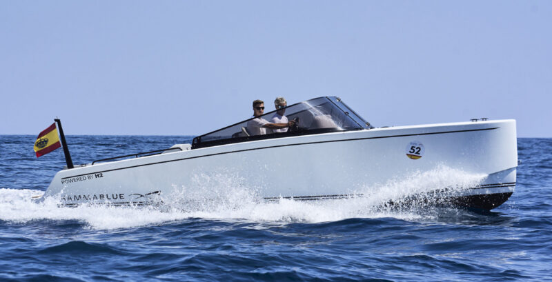 Green Hysland hydrogen reaches the sea: first recreational boat refuelling in Mallorca